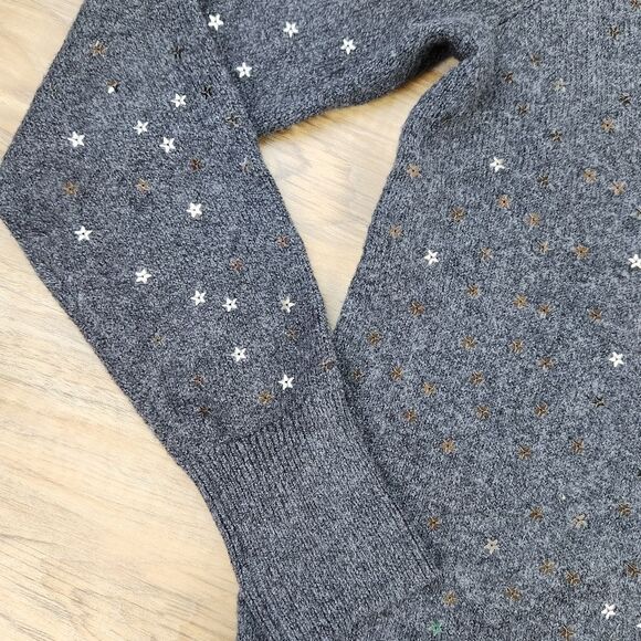 🔺️Loft Gray Star Sequined Knit Buttoned Vneck Cardigan Sweater Medium - Picture 8 of 12